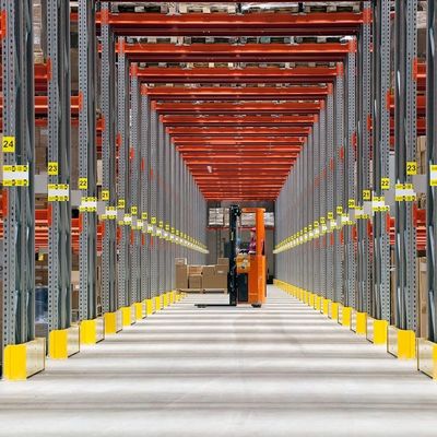 Schwerlastrecke, Industrie-Regale, Palettenregale