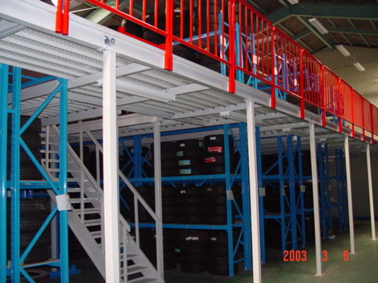 500 kg bis 2000 kg/Schicht Kapazität Mezzanine Racking System für industrielle Lagerung